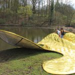 Floating Golden (F)oil. Artists: Tanya Atanasova & Thomas van Walle